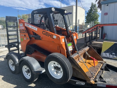 Gehl-Manitou RT105 Compact Track Loader