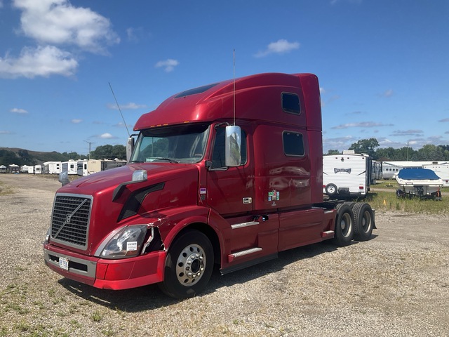 2016 Volvo VNL 6x4 T/A Sleeper Truck Tractor