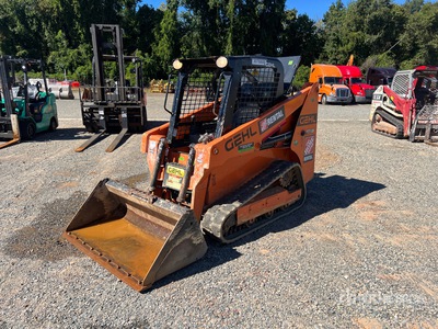 Gehl-Manitou RT105 Compact Track Loader
