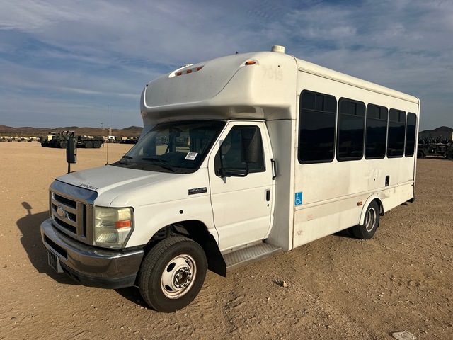 2014 Ford E-450 Econoline Super Duty Bus
