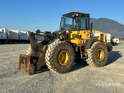 2010 Komatsu WA200PZ-6 جرافة