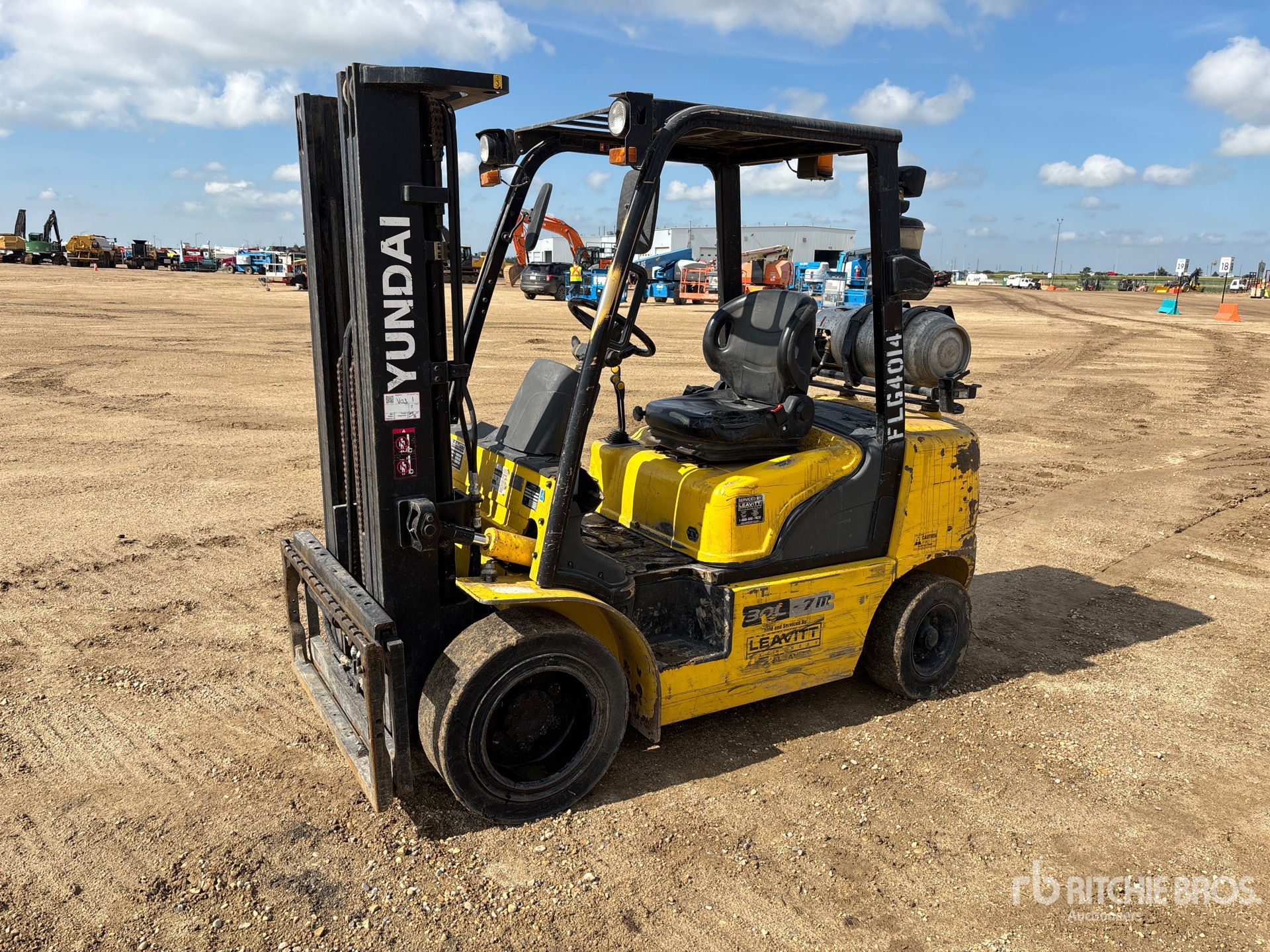 2012 Hyundai 30L-7M 5220 lb Forklift