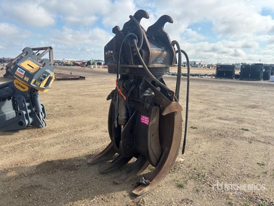 WMB XRC500L8 49 in Rotating Excavator Grapple