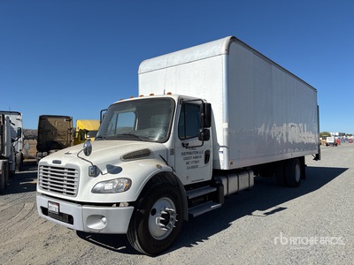2015 Freightliner M2106 4x2 Kastenwägen