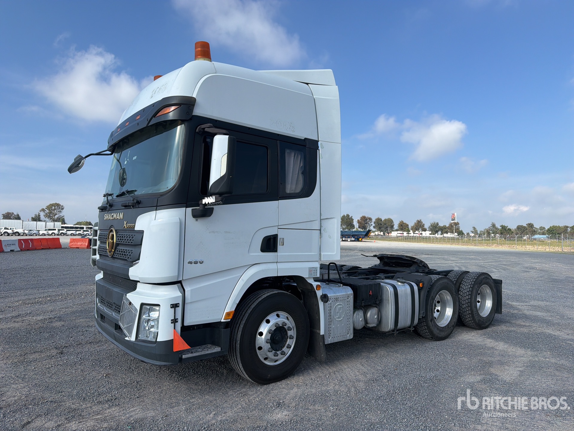 2025 Shacman X3000 6x4 Tractocamion con Dormitorio / T/A Cabover w/ Sleeper