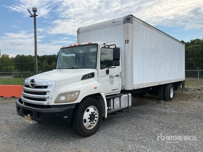 2014 Hino 268 4x2 شاحنة فان (Inoperable)
