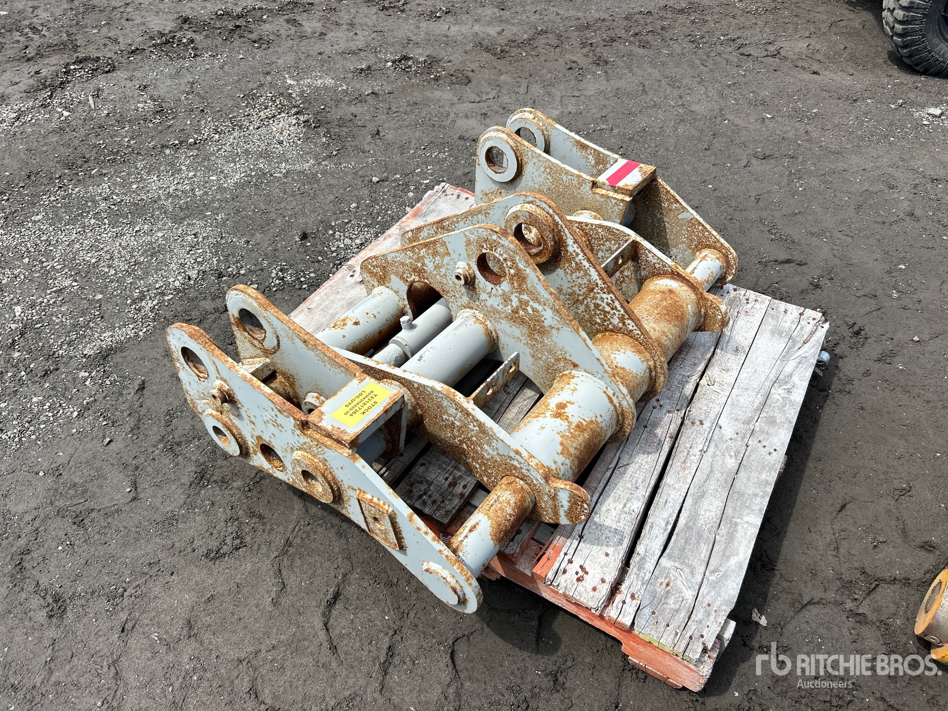 Craig 46 in Combo Coupler Excavator Coupler (Unused)