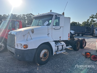 2008 Freightliner ST120 6x4 Cabeza Tractora Cabina Corta (Inoperable)