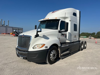 2019 International LT625 6x4 T/A Sleeper Truck Tractor
