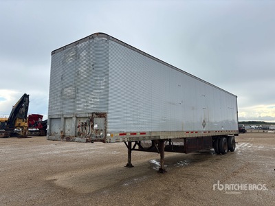 1982 Fruehauf 45 ft T/A Storage Remorque fourgon