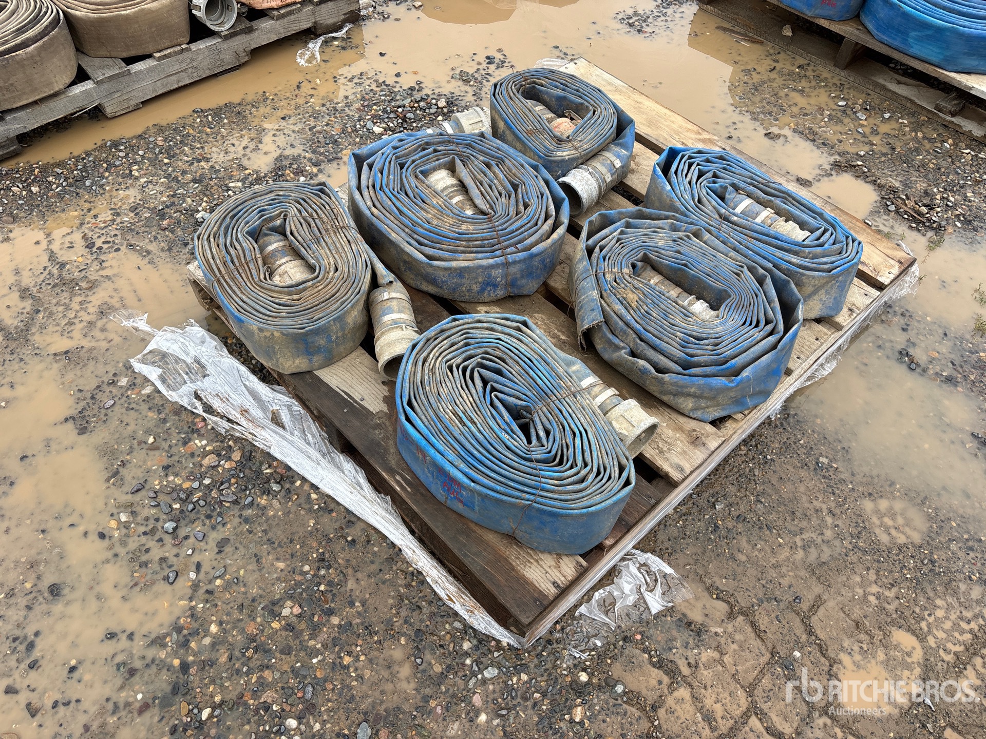 Quantity of 3 in Layflat Water Hose