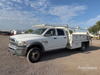 2014 Ram 4500 4x2 Crew Cab شاحنة مسطحة