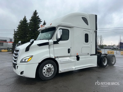 2019 Freightliner Cascadia 116 6x4 T/A Sleeper Truck Tractor