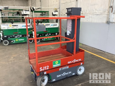 2017 Skyjack SJ12 رافعة عمودية