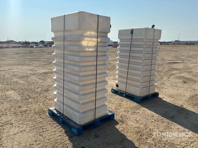 Quantity of (2) 1500 L Poly Tank
