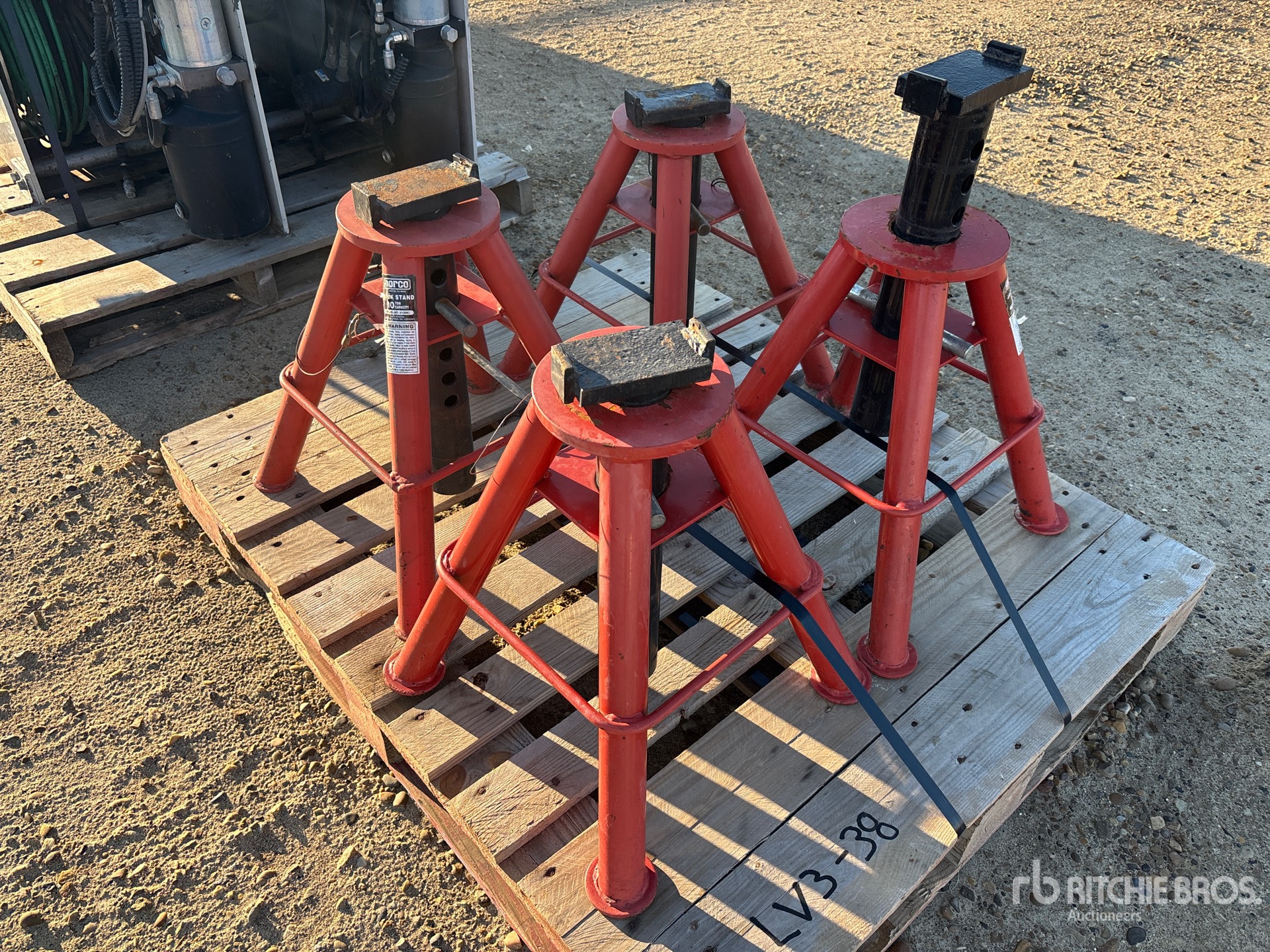 Quantity of (4) Norco 10 ton Stand