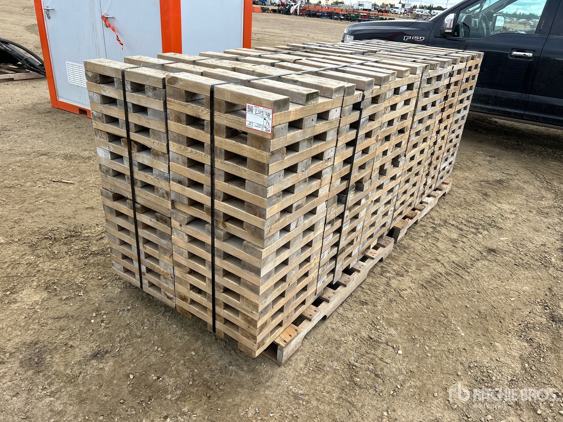 Quantity of Cribbed Dunnage