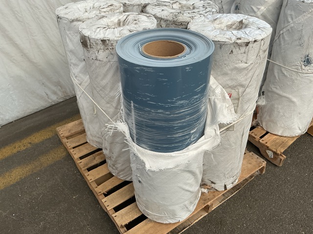 (12) Rolls of 67459040 Blue Marbleized Floor Matting