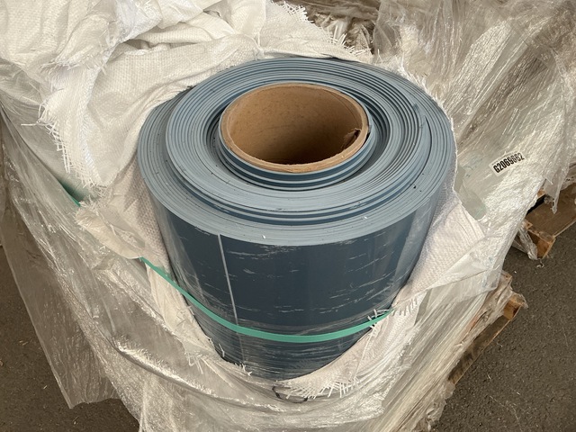 (30) Rolls of 67459040 Blue Marbleized Floor Matting