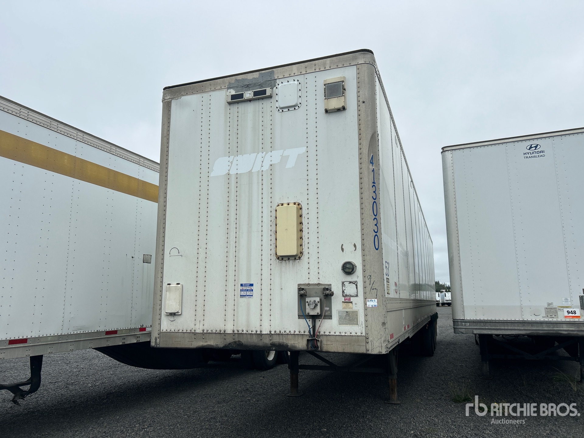 2013 Wabash DVHDHPC 53 ft x 102 in Quad/A Van Trailer