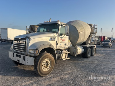 2017 Mack GU713 6x4 Betonomieszarka