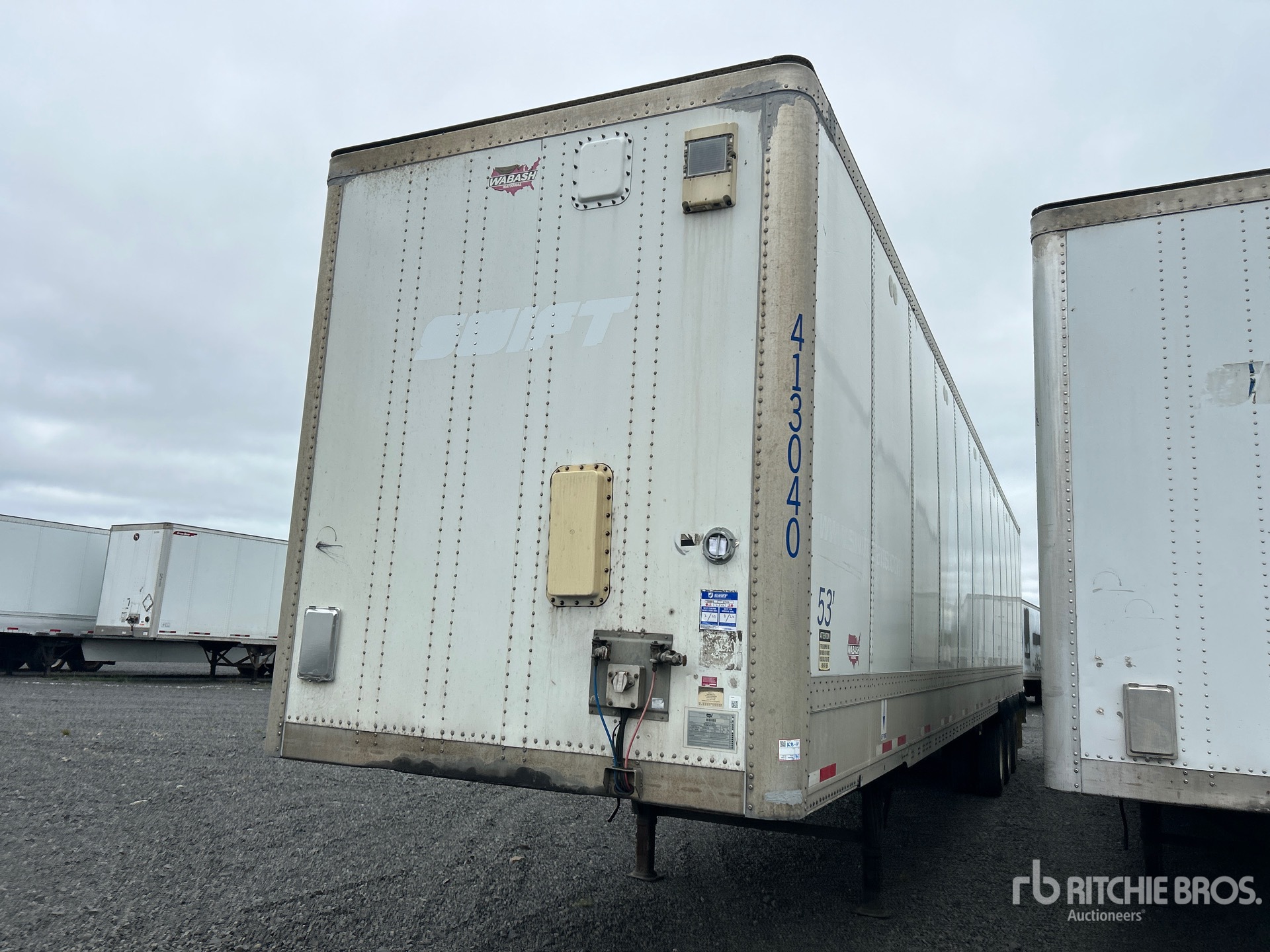 2013 Wabash 53 ft x 102 in Quad/A Van Trailer
