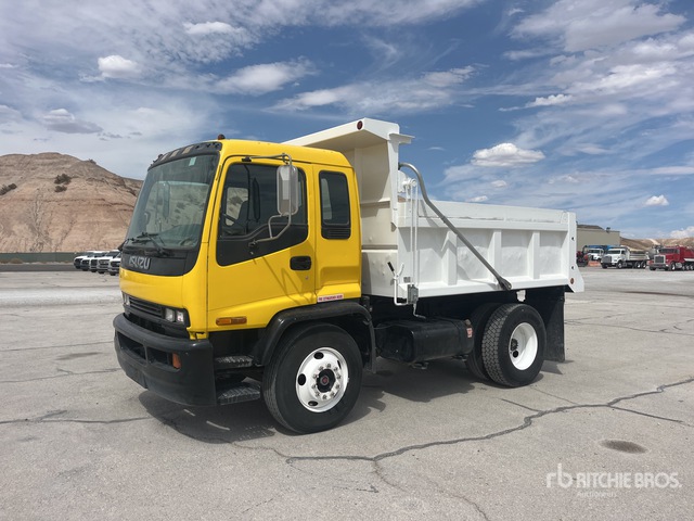 2000 Isuzu FTR 4x2 Dump Truck