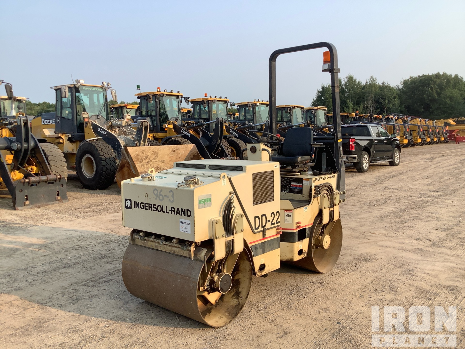 1996 Ingersoll Rand DD-22 Smooth Drum Compactor