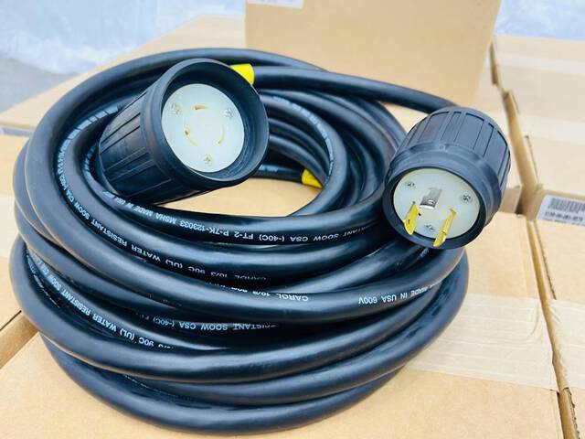 Quantity of (10) 20 Amp Hubbell Twist Lock NEMA L5-20 Power Cords (Unused)