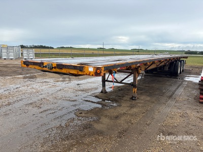 1999 Manac 35 ft Tri/A Remorque à plateau