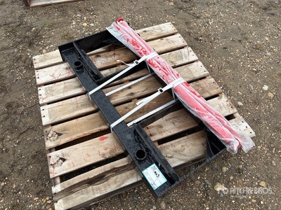 2026 GIYI GY-BF47 47 in Skid Steer Bale Spear (Unused)