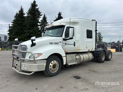 2019 International LT625 6x4 3- Achs Sattelzugmaschine mit Schlafkabine