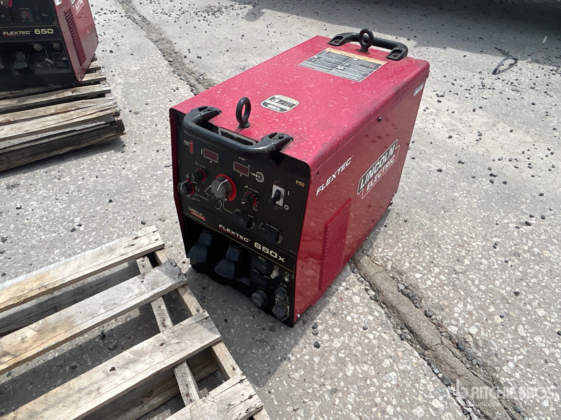 Lincoln Electric Flextec 650X 700 A Multi-Process Electric Welder (Inoperable)