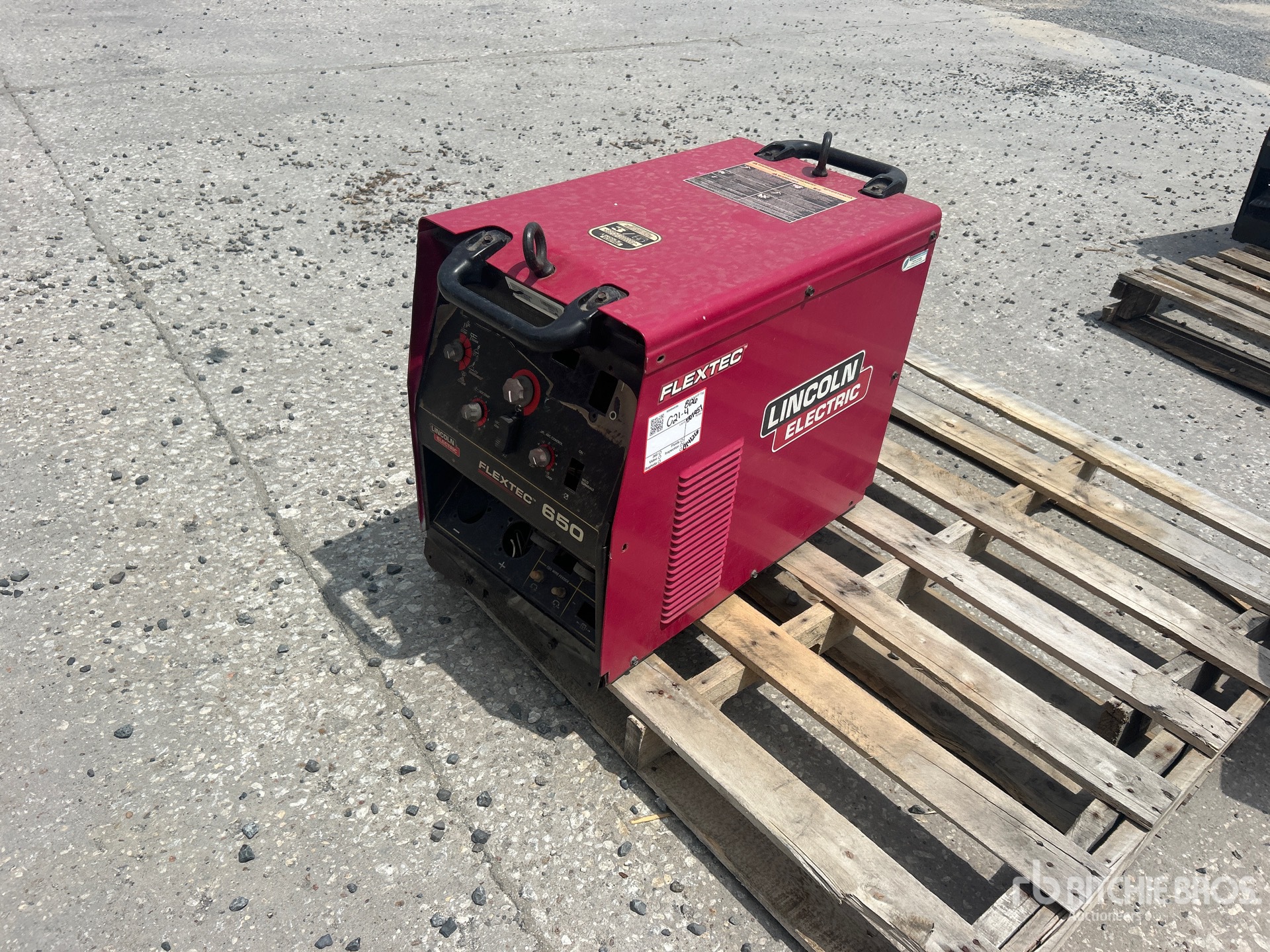 2016 Lincoln Flextec 650X 700 A Mobile Multi-Process Electric Welder (Inoperable)