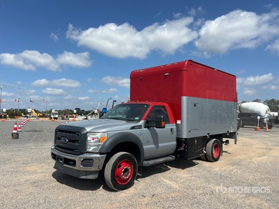 2014 Ford F-550 XL 4x2 Van Truck