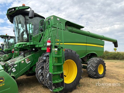2020 John Deere S780 Combine Harvester