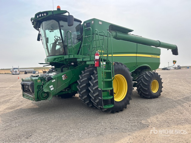 2014 John Deere S680 Combine Harvester