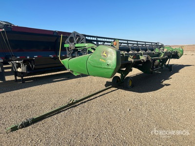 635D 35 ft Combine Header