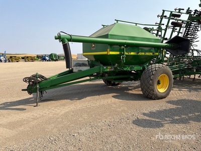 1994 John Deere 787 Chariot pneumatique