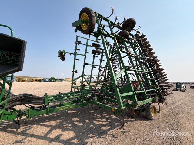 John Deere 730 44 ft Air Seeder