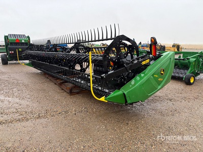 2022 John Deere 425D 25 ft Draper Combine Pickup Header