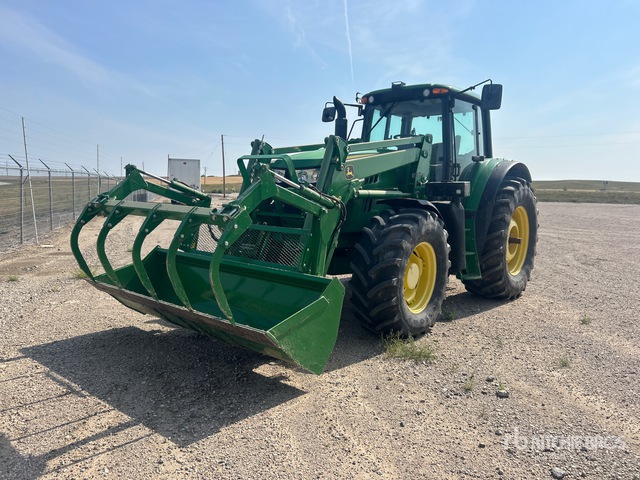 2015 John Deere 6150M 4WD Tractor