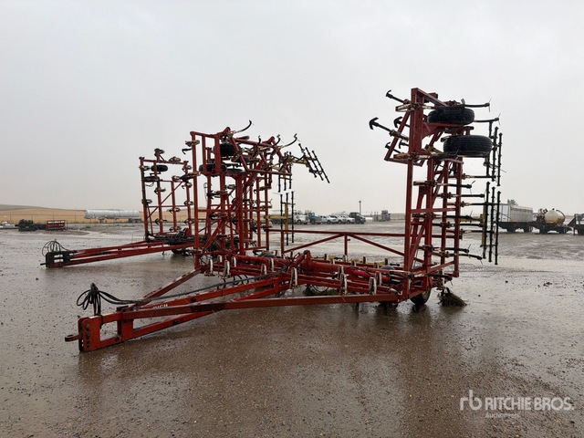 Wil-Rich 35 ft Cultivator