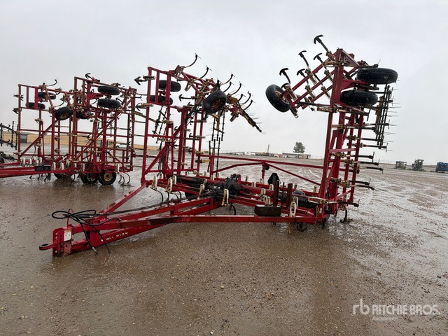 Wil-Rich 35 ft Cultivator
