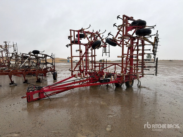 Wil-Rich 35 ft Cultivator