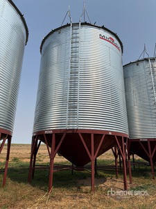 Micada +/- 4000 bu Trémie à grains