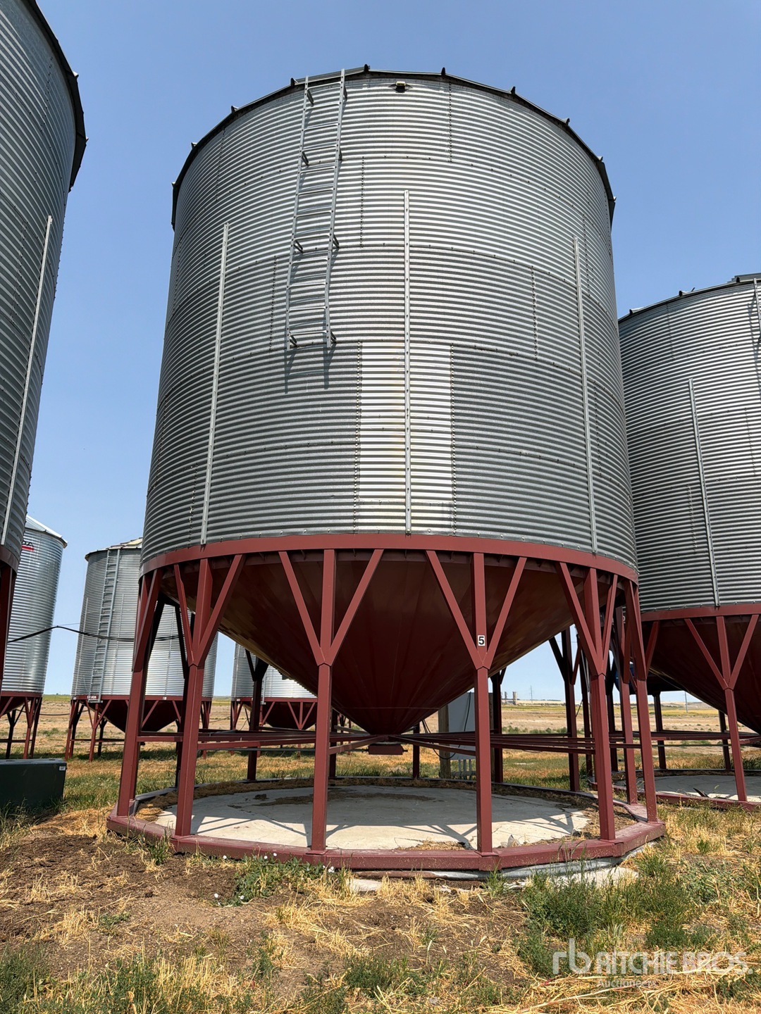 Micada +/- 4000 bu Grain Bin