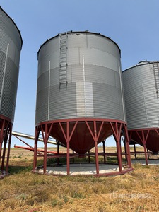 Micada +/- 4000 bu Trémie à grains