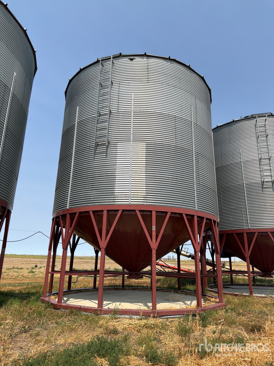 Micada +/- 4000 bu Grain Bin