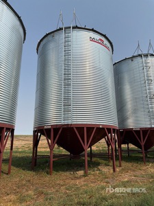Micada +/- 4000 bu Trémie à grains